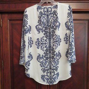 Violet + Claire Damask Pattern Blue and White Top